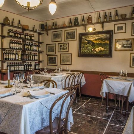 加里波第餐厅酒店 Cisterna dʼAsti 外观 照片