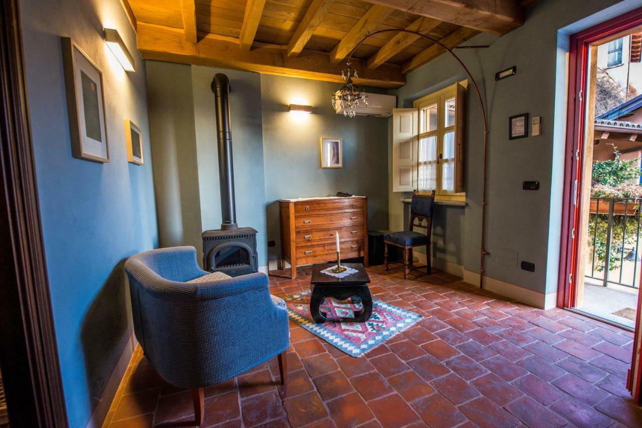 加里波第餐厅酒店 Cisterna dʼAsti 外观 照片
