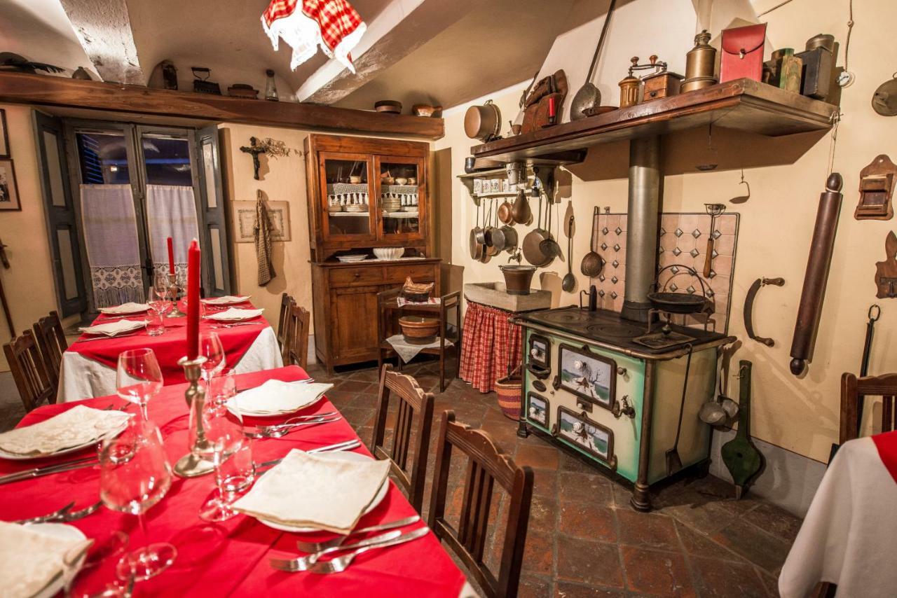 加里波第餐厅酒店 Cisterna dʼAsti 外观 照片