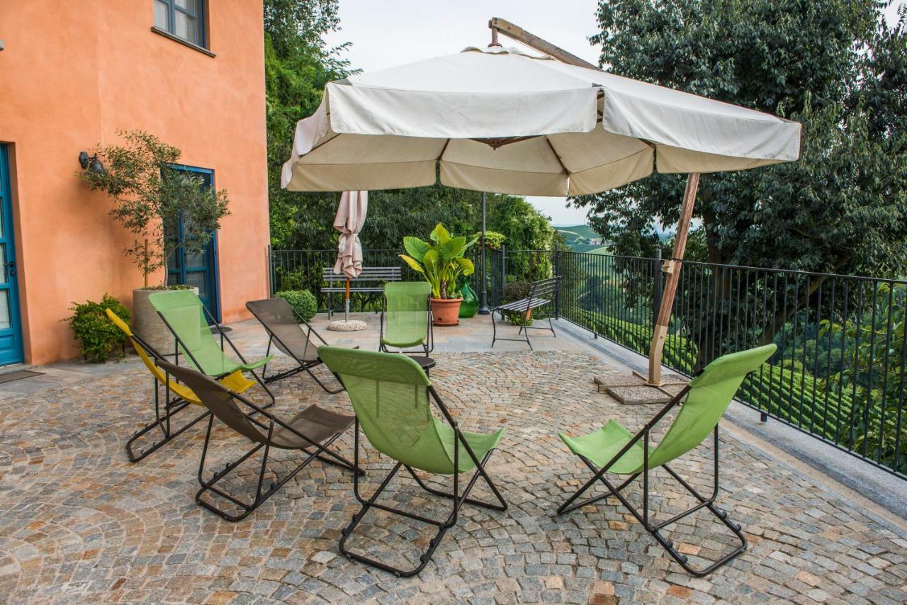 加里波第餐厅酒店 Cisterna dʼAsti 外观 照片